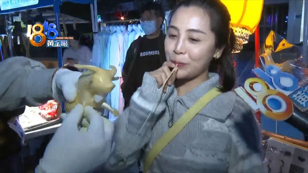 DƬ
